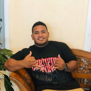 Meet your Posher, Sione funaki